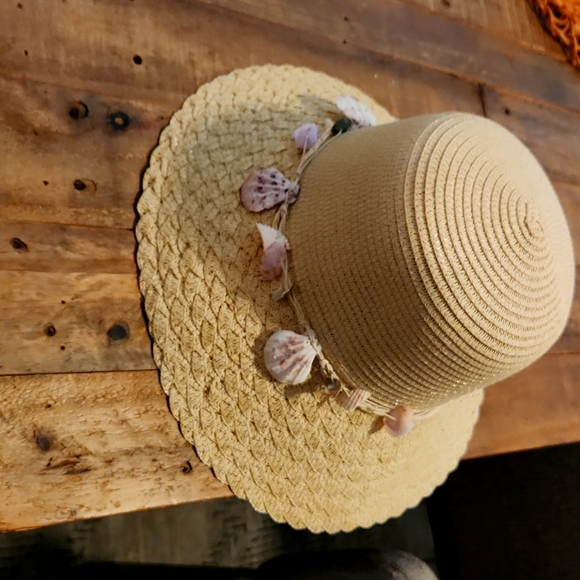 Accessories - RAREST Brand new gorgeous hat ties hang in back to style however you want NWOT